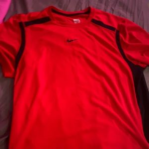 Men’s red and black Nike round neck lightweight